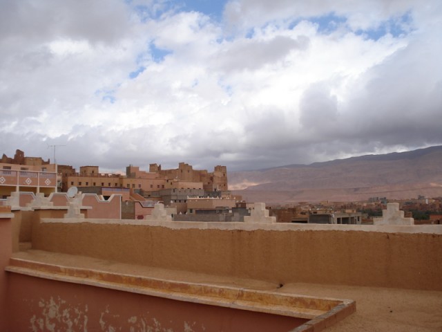 14_3 Tinerhir depuis terrasse hotel.JPG